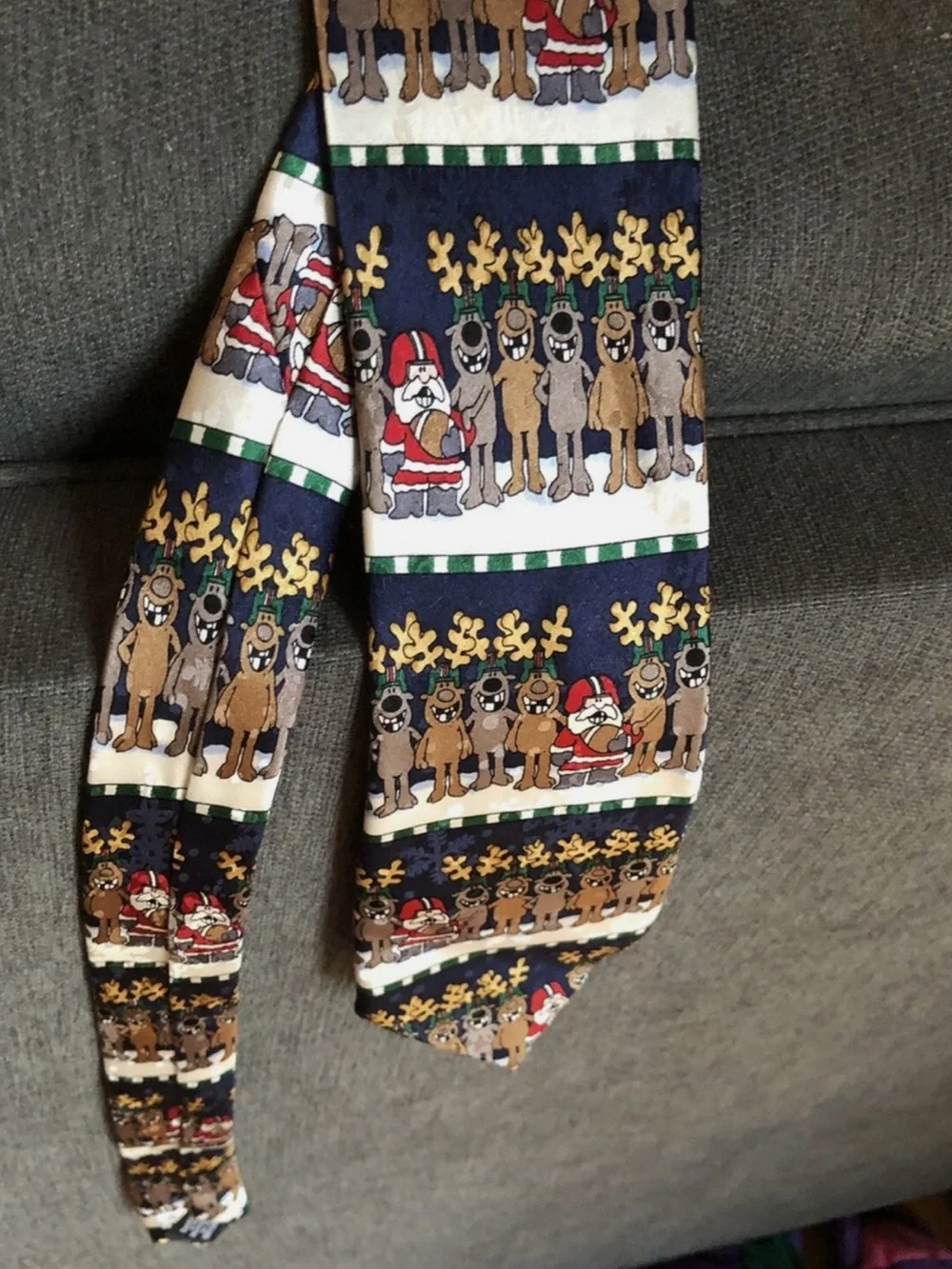 100% Silk American Greetings Christmas Holiday Men’s Neck Tie Assorted Reindeer